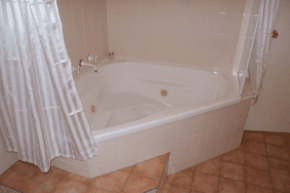 Burke  Wills Motor Inn - Accommodation Adelaide