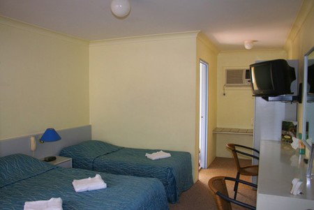 Sutherland Motel - Accommodation Adelaide 4