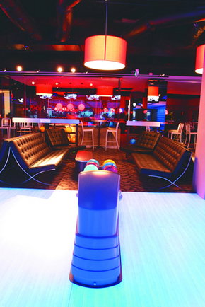Strike Bowling Bar - EQ - Accommodation Adelaide 3