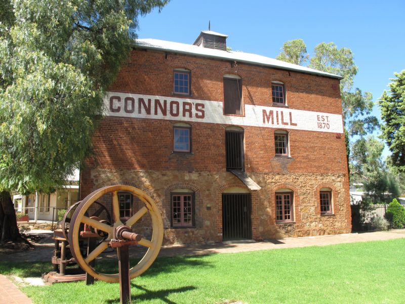 Golden Outback WA Accommodation Adelaide