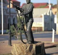 Miners Monument - Accommodation Adelaide