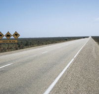 Eyre Highway - Accommodation Adelaide