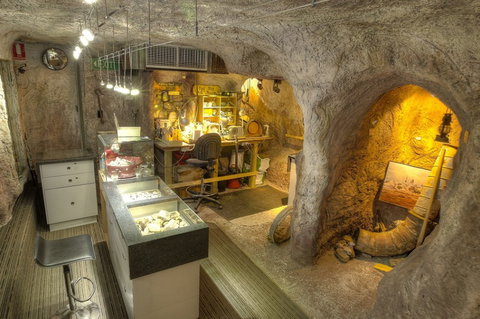 Unique Opal And Diamond Mine  - The Underground Opal Mine - Accommodation Adelaide 1