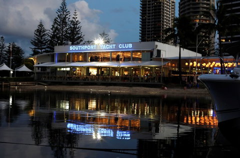 Southport Yacht Club Incorporated - Accommodation Adelaide 7