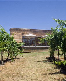 Dixons Creek VIC Accommodation Adelaide