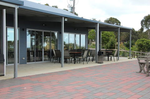 Tuckerberry Hill - Accommodation Adelaide 4