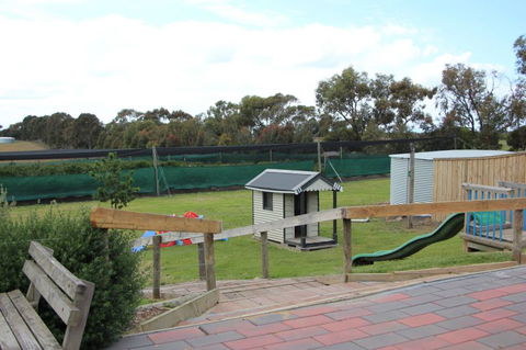 Tuckerberry Hill - Accommodation Adelaide 5