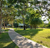 Millennium Esplanade and Tannum Sands Beach - Accommodation Adelaide