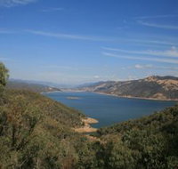 Burrinjuck Dam - Accommodation Adelaide