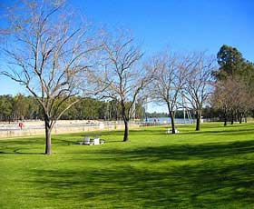 Lock 10 And Weir - Accommodation Adelaide 0