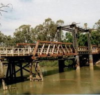 Swan Hill - Murray River Road Bridge - Accommodation Adelaide