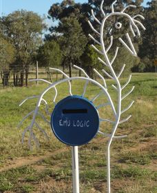 Emu Logic - Accommodation Adelaide 3