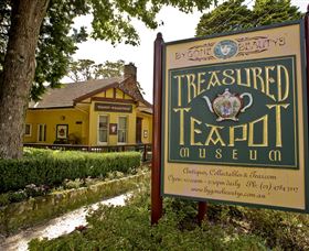 Bygone Beautys Treasured Teapot Museum And Tearooms - Accommodation Adelaide 3