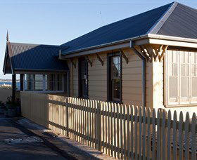 East Coast Lounge - Accommodation Adelaide 2