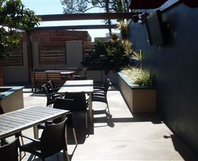 Tattersalls Hotel - Casino - Accommodation Adelaide 3