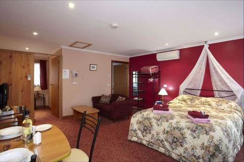 NorthEast Restawhile Bed And Breakfast - Accommodation Adelaide 0