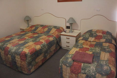 Golfview Motor Inn - Accommodation Adelaide 0