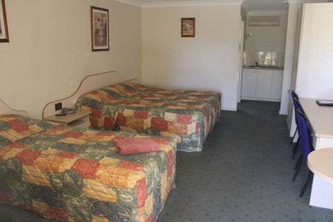 Golfview Motor Inn - Accommodation Adelaide 3