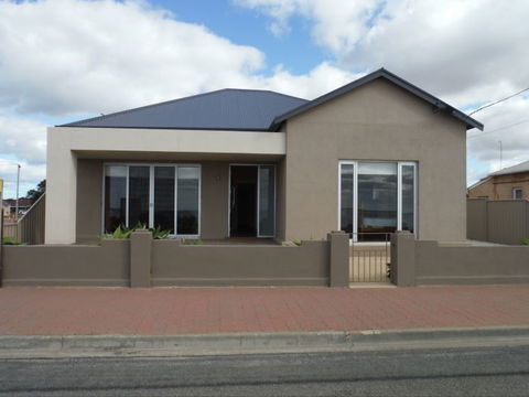 Stansbury Beach House - Accommodation Adelaide 0