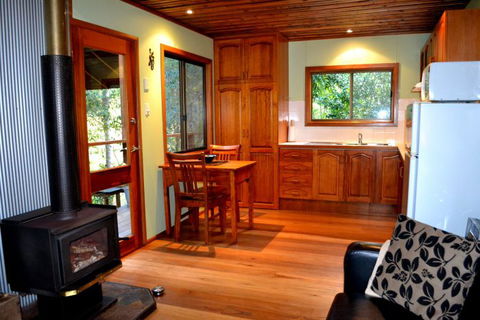 Waterfall Hideout-Rainforest Cabin For Couples - Accommodation Adelaide 0