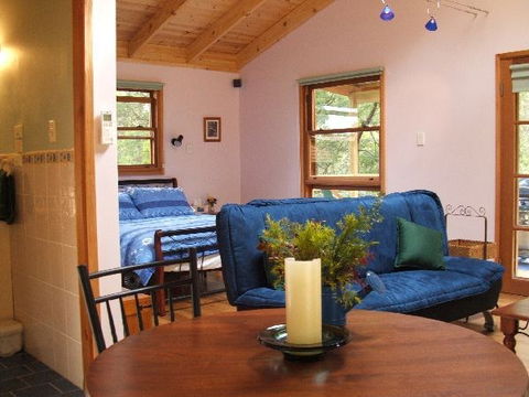 Bluegums Cabins - Accommodation Adelaide 2