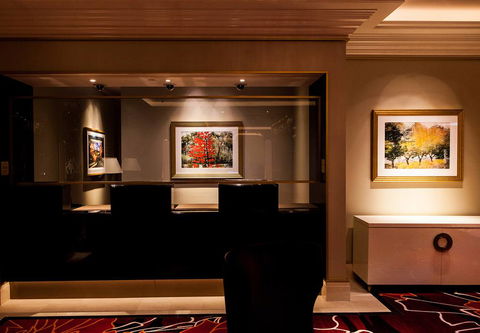 Corporate Art - Accommodation Adelaide 3
