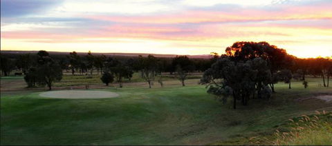 Moranbah Golf Club Inc. - Accommodation Adelaide 3