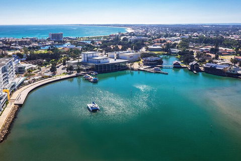 Mandurah Dolphin And Scenic Marine Cruise - Accommodation Adelaide 3