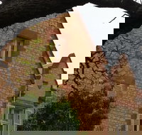 Adelaide Walking Tour Hills Squares and Parklands