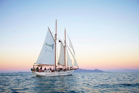 Whitsunday Islands Private Sailing Experience With Snorkeling & Langford Reef - Accommodation Adelaide 4