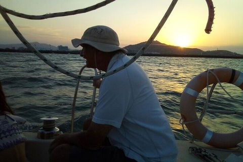Townsville Lunchtime Sailing Cruise Boat Tour - Accommodation Adelaide 3