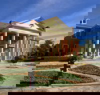 Embassy Drive - Accommodation Adelaide
