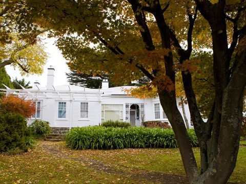 Home Hill - Accommodation Adelaide 0