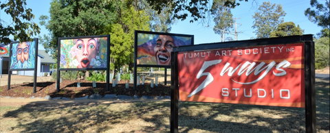 Tumut Art Society 5Ways Gallery - Accommodation Adelaide 0
