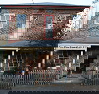 Bay Tree Gallery - Accommodation Adelaide
