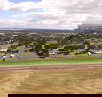 Colac Turf Club - Accommodation Adelaide