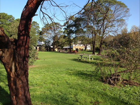 HIRL Hamilton Institute Of Rural Learning - Accommodation Adelaide 2