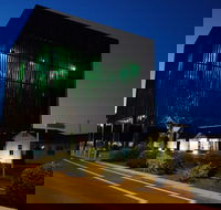 Tree of Knowledge Memorial - Accommodation Adelaide