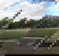 Apple Tree Creek War Memorial - Accommodation Adelaide