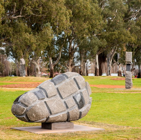 Griffith Centenary Sculptures - Accommodation Adelaide 2