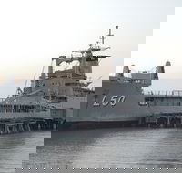 HMAS Tobruk Dive - Accommodation Adelaide