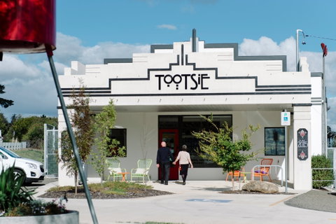 Tootsie Art And Design - Accommodation Adelaide 0
