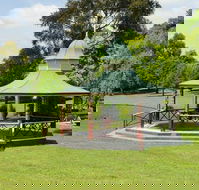 Warragul - Accommodation Adelaide