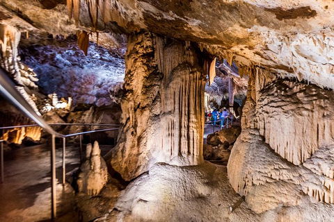 Jenolan Caves: Lucas Cave Tour - Accommodation Adelaide 2
