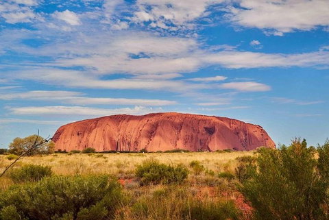Explore Uluru: 7 Hours Guide Tour At Sunrise With Light Breakfast - Accommodation Adelaide 1