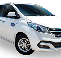 Luxury Van Private Transfer Cairns City - Cairns Airport - Accommodation Adelaide