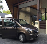 Mercedes 7 seat Limousine Cairns Airport to Port Douglas - Accommodation Adelaide