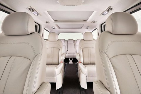 Luxury Van, Private Transfer, Cairns Airport - Cairns City - Accommodation Adelaide 1