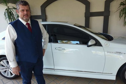 Caprice Limousine Luxury Transfer Cairns Airport To Mission Beach - Accommodation Adelaide 2