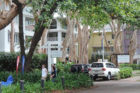 Airport Transfer - Palm Cove, Kewarra Beach & Trinity Beach To Cairns Airport - Accommodation Adelaide 6